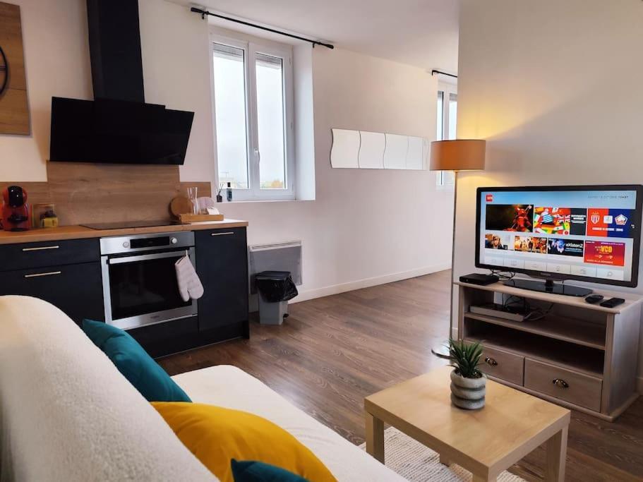 Апартаменты Duplex - Proche Gare & Centre Компьень Экстерьер фото